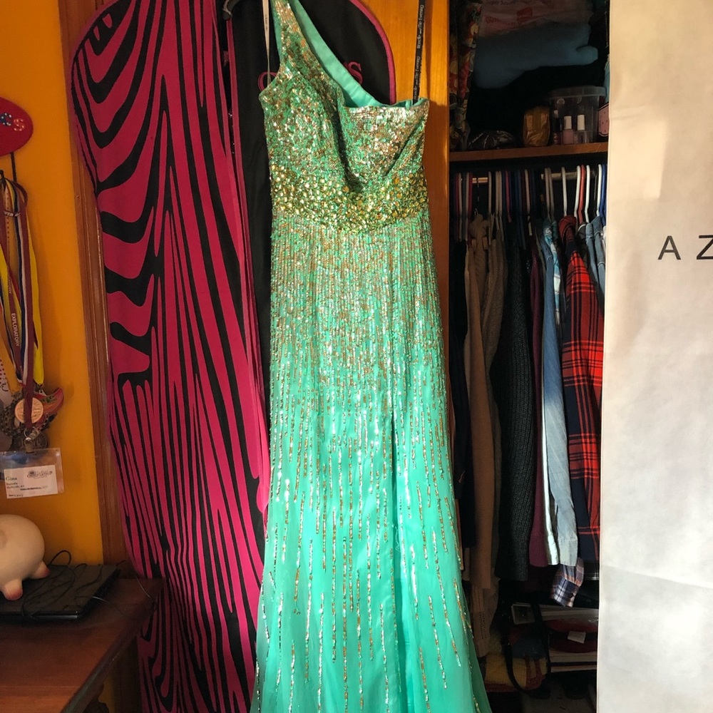 Sherri Hill Prom Dress